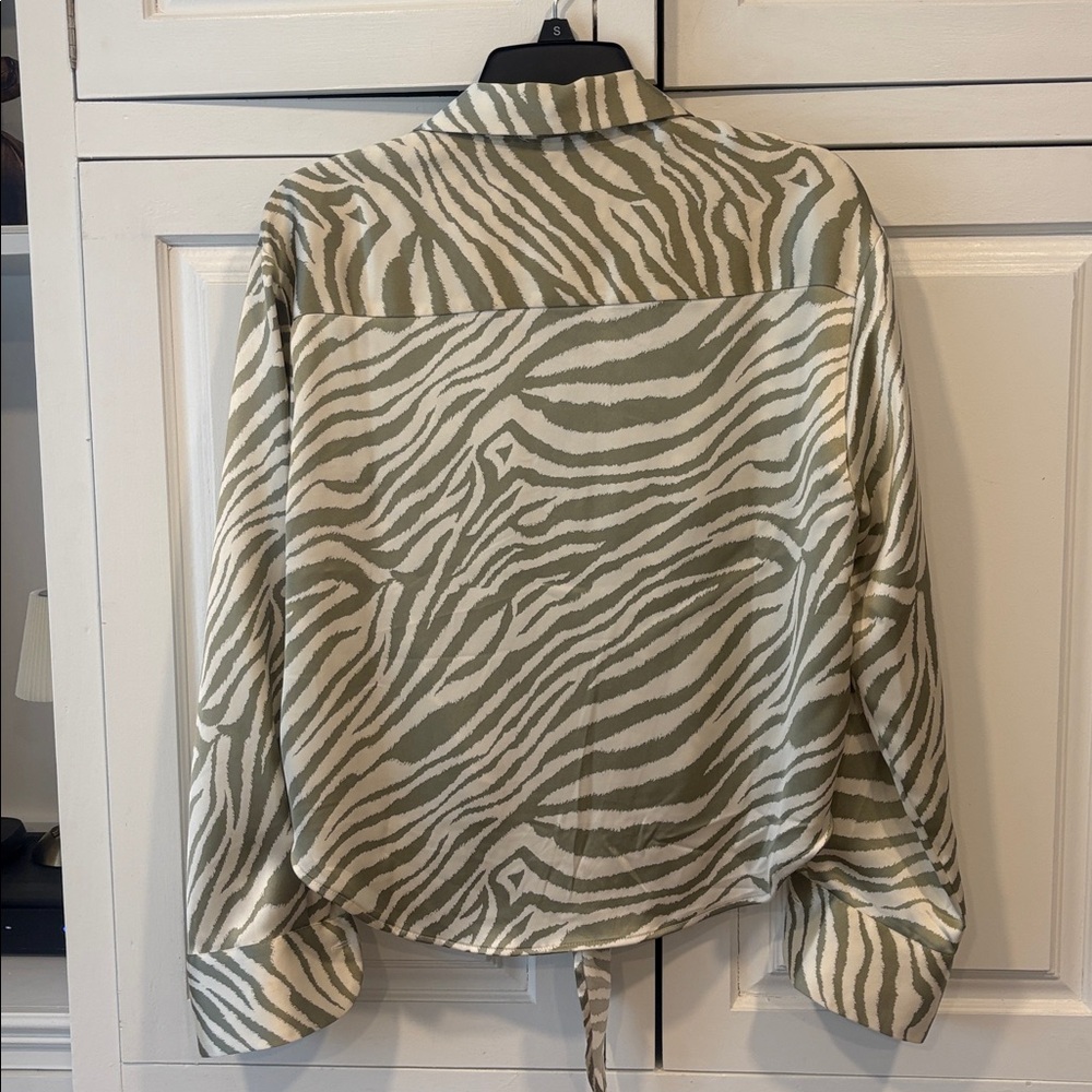 Rachel Zoe Sage Green and White Zebra Print Shirt - Picture 3 of 4